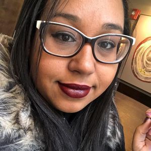 Meet your Posher, Keishla